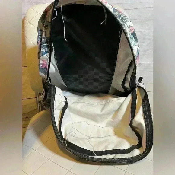 VANS Off The Wall Flower Print Backpack 18x15 - Picture 3 of 9